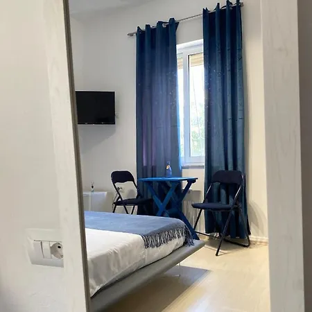 Hanna 520 R2 Affittacamere Tirana